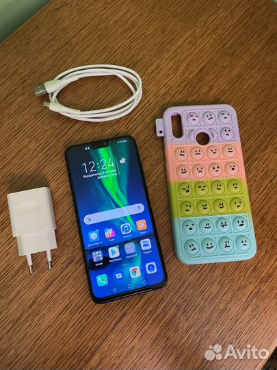 HONOR 8X, 4/64 ГБ