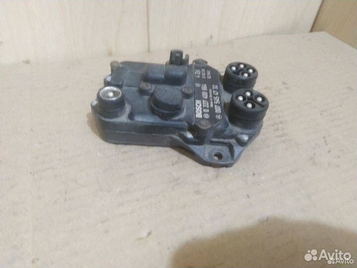 Коммутатор зажигания Mercedes-Benz W124 1