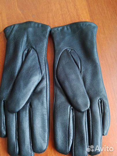 Перчатки женские кожаные новые