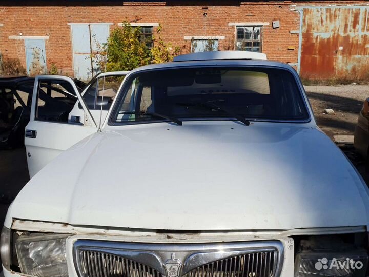 Капот Волга 3110