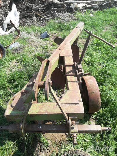 Плуг Одесссельмаш 3-5 корп. (ПМУ), 1995