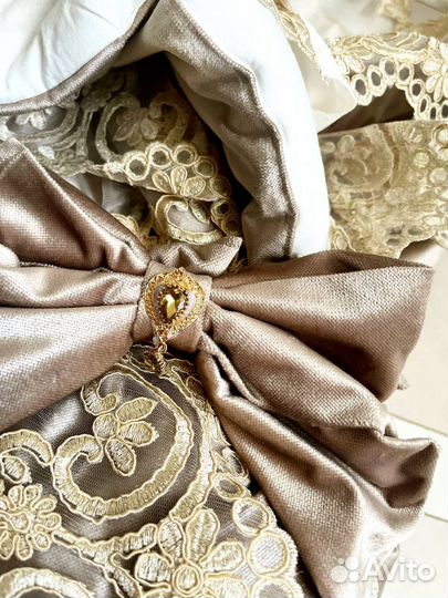 Конверт на выписку шикарный