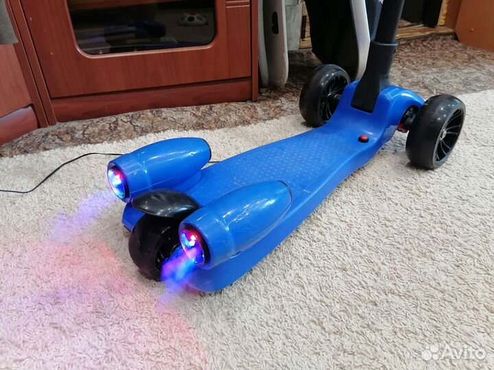 Продам детский самокат