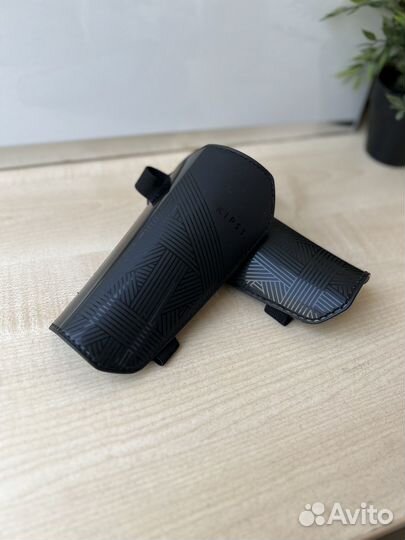 Футбольные щитки