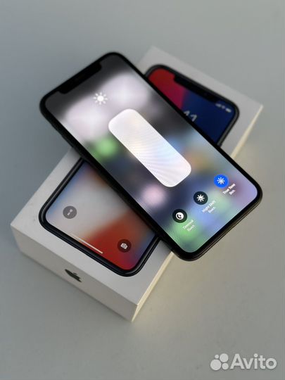 iPhone X, 64 ГБ
