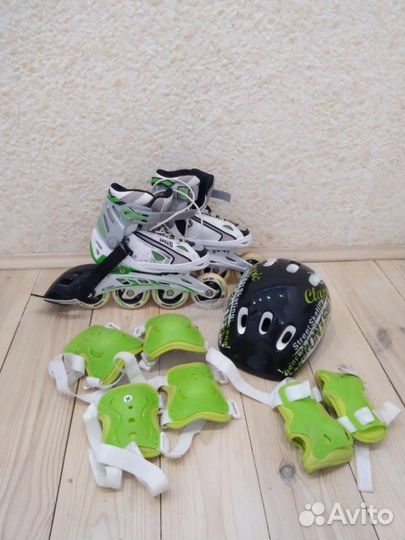 Роликовые коньки