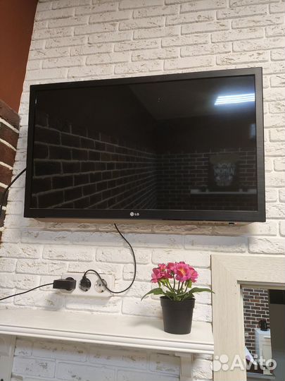 Телевизор ЖК LG