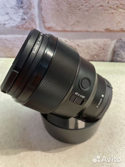 Объектив Sony 85 mm f/1.8 SEL-85F18