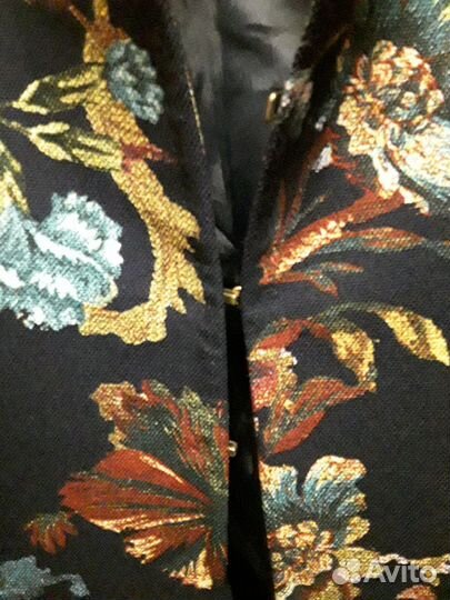 Пиджак женский нарядный 54-56размер/Турция