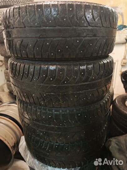 Bridgestone Ice Cruiser 7000 205/55 R16