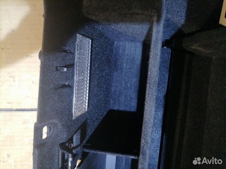 Бардачок Mercedes-Benz ML350 (W164)