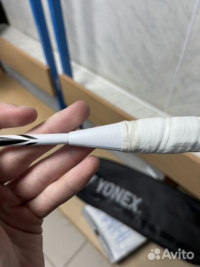 Yonex duora z-strike