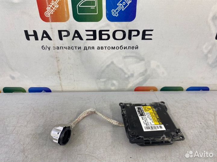 Блок розжига передний правый Toyota Avensis T270