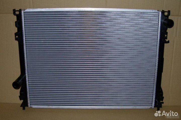 Радиатор Chrysler 300C