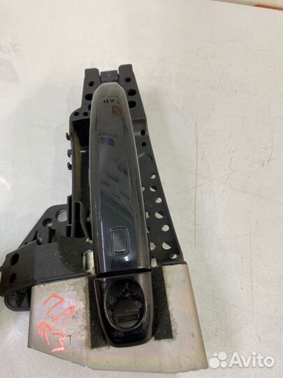 Ручка двери внешняя передняя левая Audi Q3 8UB