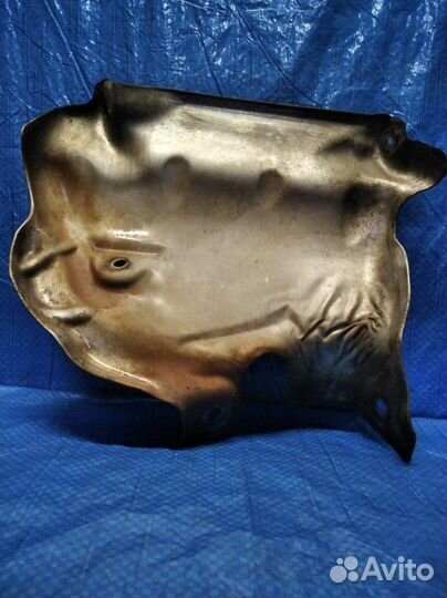 Кожух выпускного коллектора Nissan Almera G15 K4M