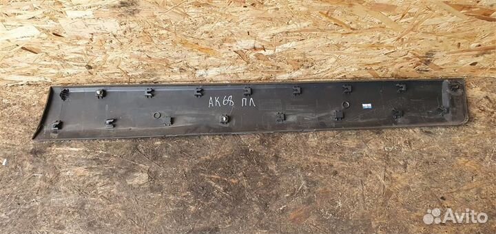 Накладка двери передней левой Chevrolet Captiva