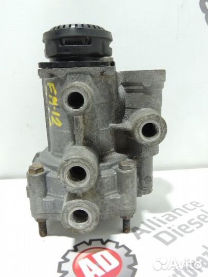 Кран управления тормозами прицепа wabco 9730090150