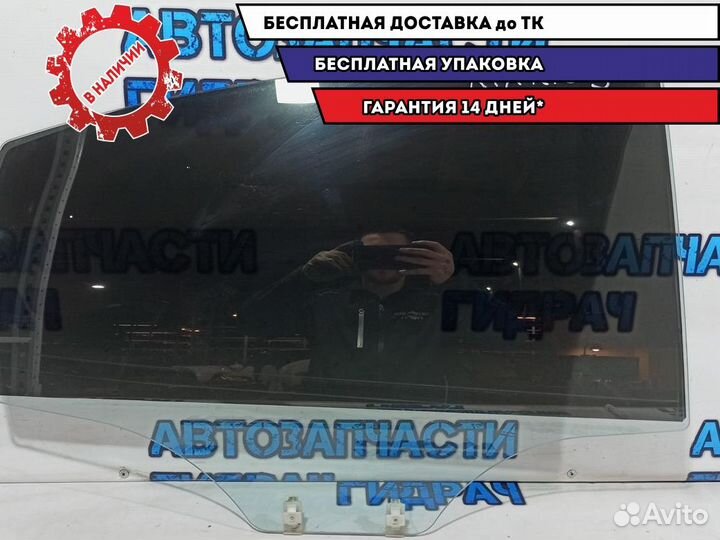 Стекло двери задней правой Kia Rio 3 83421-4X010