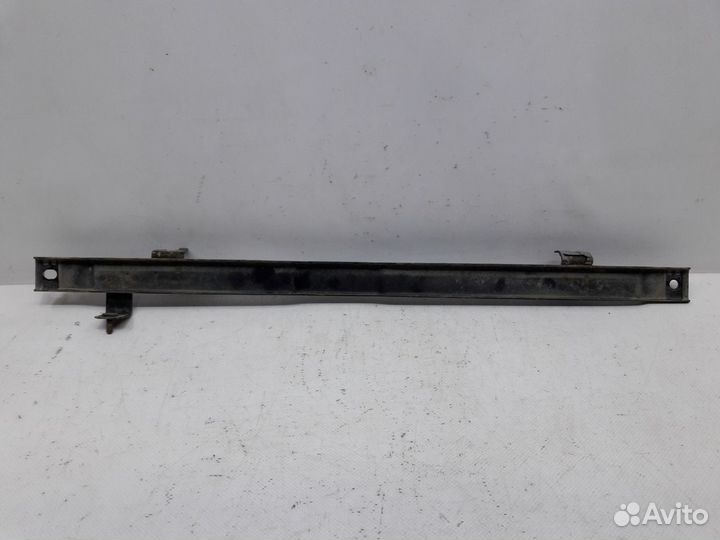 Кронштейн радиатора Лада Гранта 2011