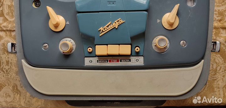 Магнитофон Комета мг-201М