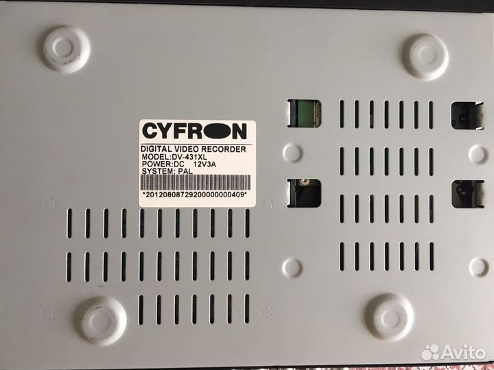 Видеорегистратор Cyfron 4-к с комплектом