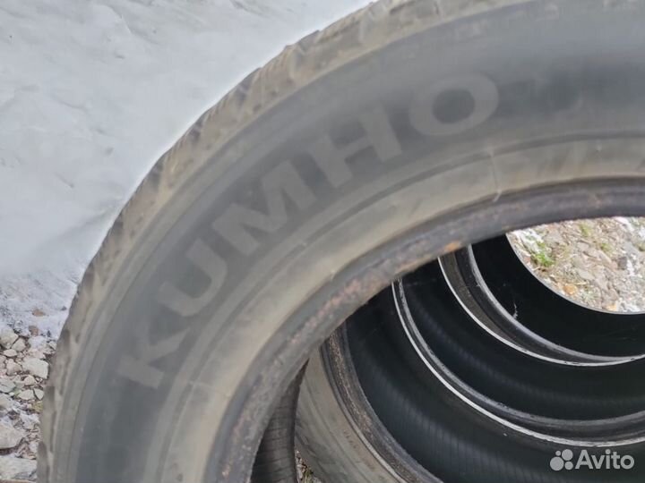 Kumho I'Zen KW22 205/60 R16 92T