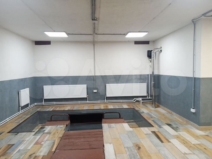 Гараж, > 30 м²