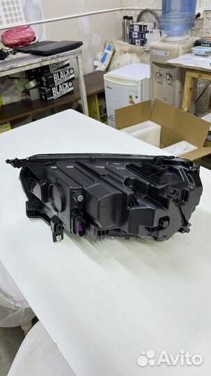 Фара передняя правая Geely Monjaro KX11