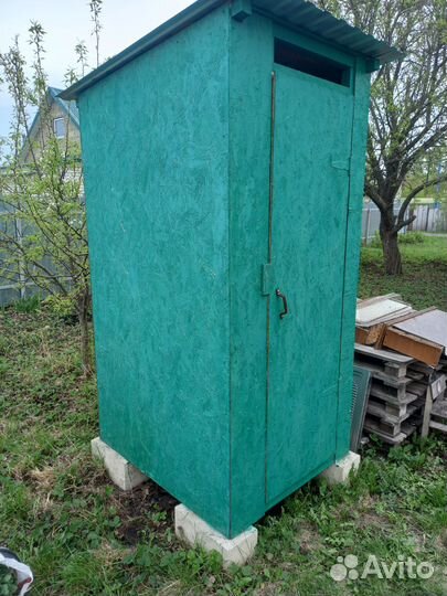 Дачный туалет деревянный