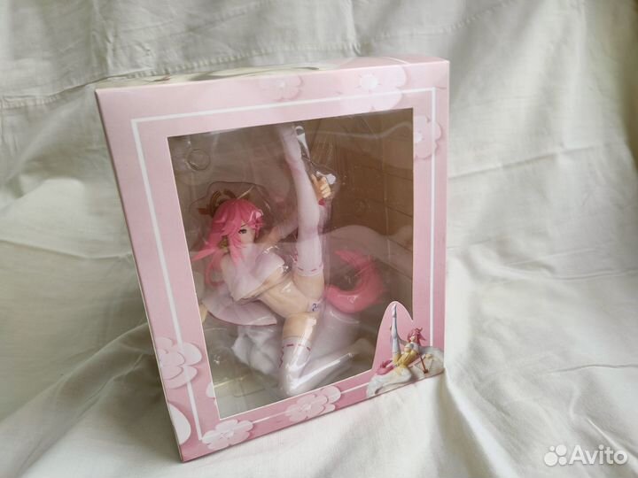 Аниме фигурка геншин 18+