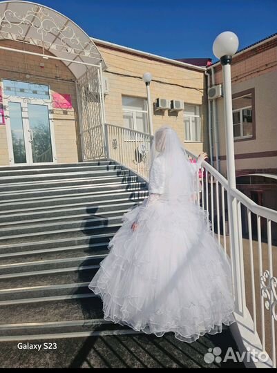 Свадебное платье