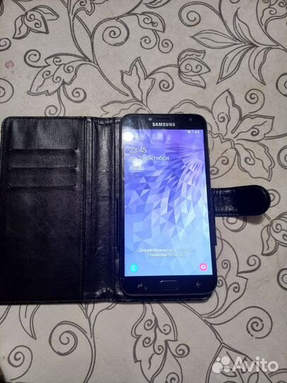 Универсальный чехол для смартфонов