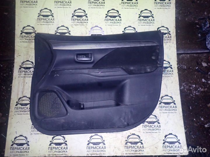 Обшивка двери П.П Mitsubishi Outlander (GF) 2012)