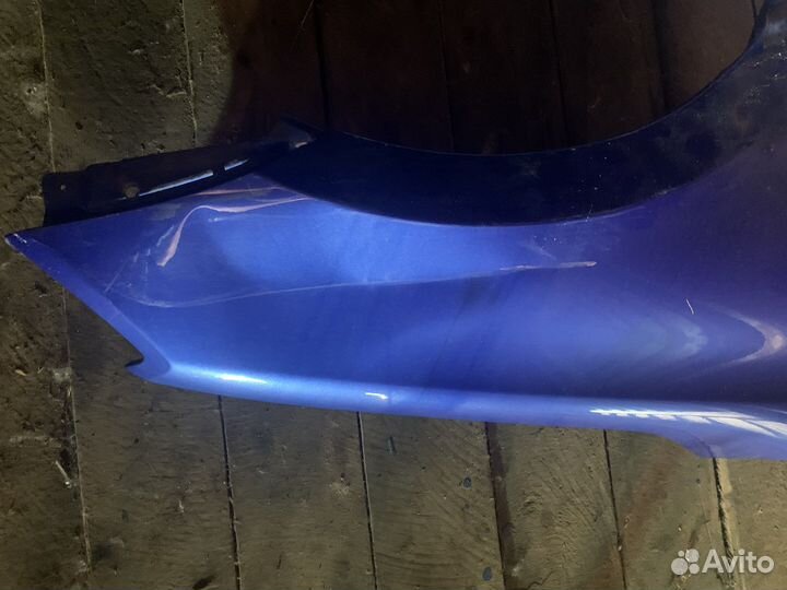 Крыло переднее правое на гранту