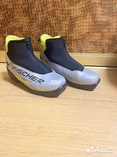 Лыжные ботинки fischer 36