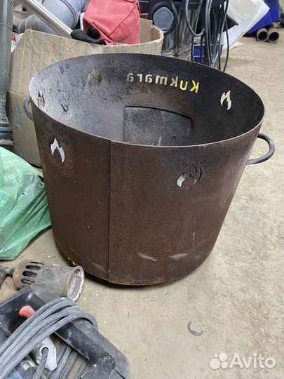 Казан чугунный с печкой бу