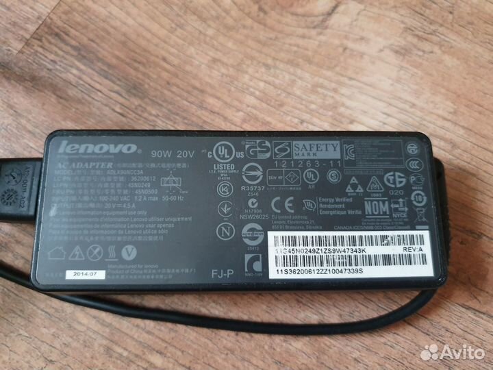 Зарядки Адаптеры и колонка для ноутбука dell и len