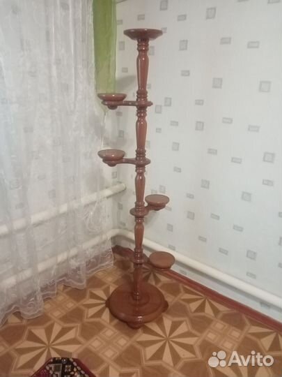 Подставка под цветы дерево