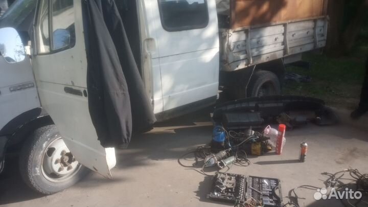 ГАЗ ГАЗель 33023 бортовой, 1999