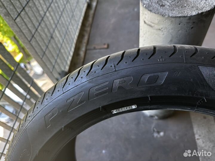 Pirelli P Zero 255/40 R19 и 225/45 R19