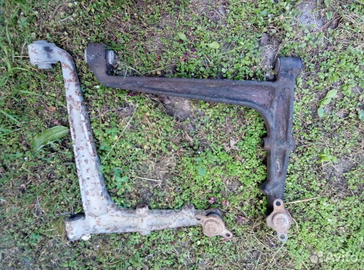 Рычаг передний Фольксваген Транспортер Т4