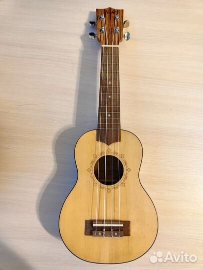 Укулеле Flight 320 sp/zeb