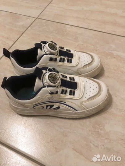 Кроссовки детские 33 размер
