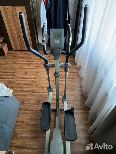 Эллиптический тренажер torneo