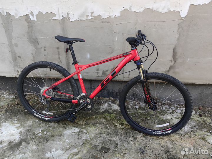Gt avalanche sport 27.5