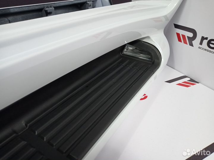 Подножки LX570 /Cruiser 200 С подсветкой