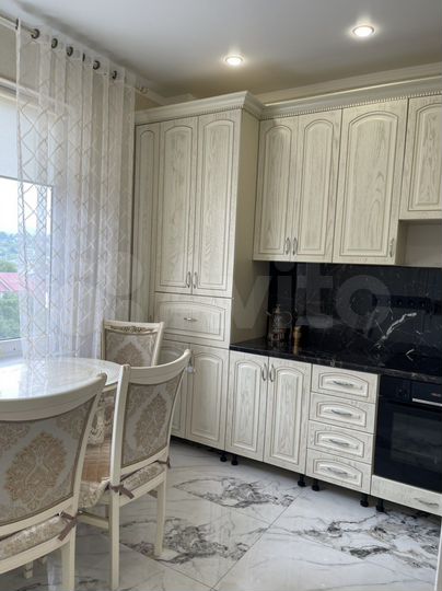 2-к. квартира, 46 м², 1/3 эт.