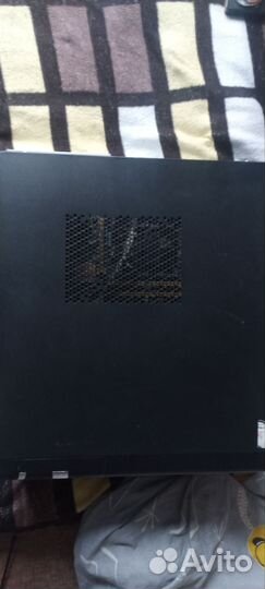 Материнская плата с корпусом