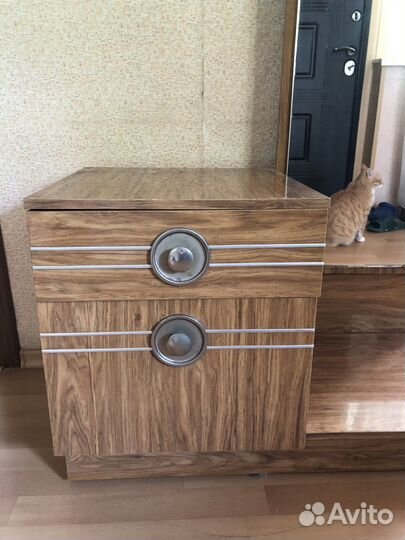 Тумба с зеркалом бу